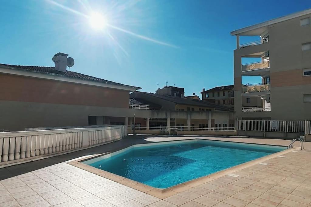 Charmant 2P, Piscine, Clim, A 5 Min De La Plage Vallauris Esterno foto